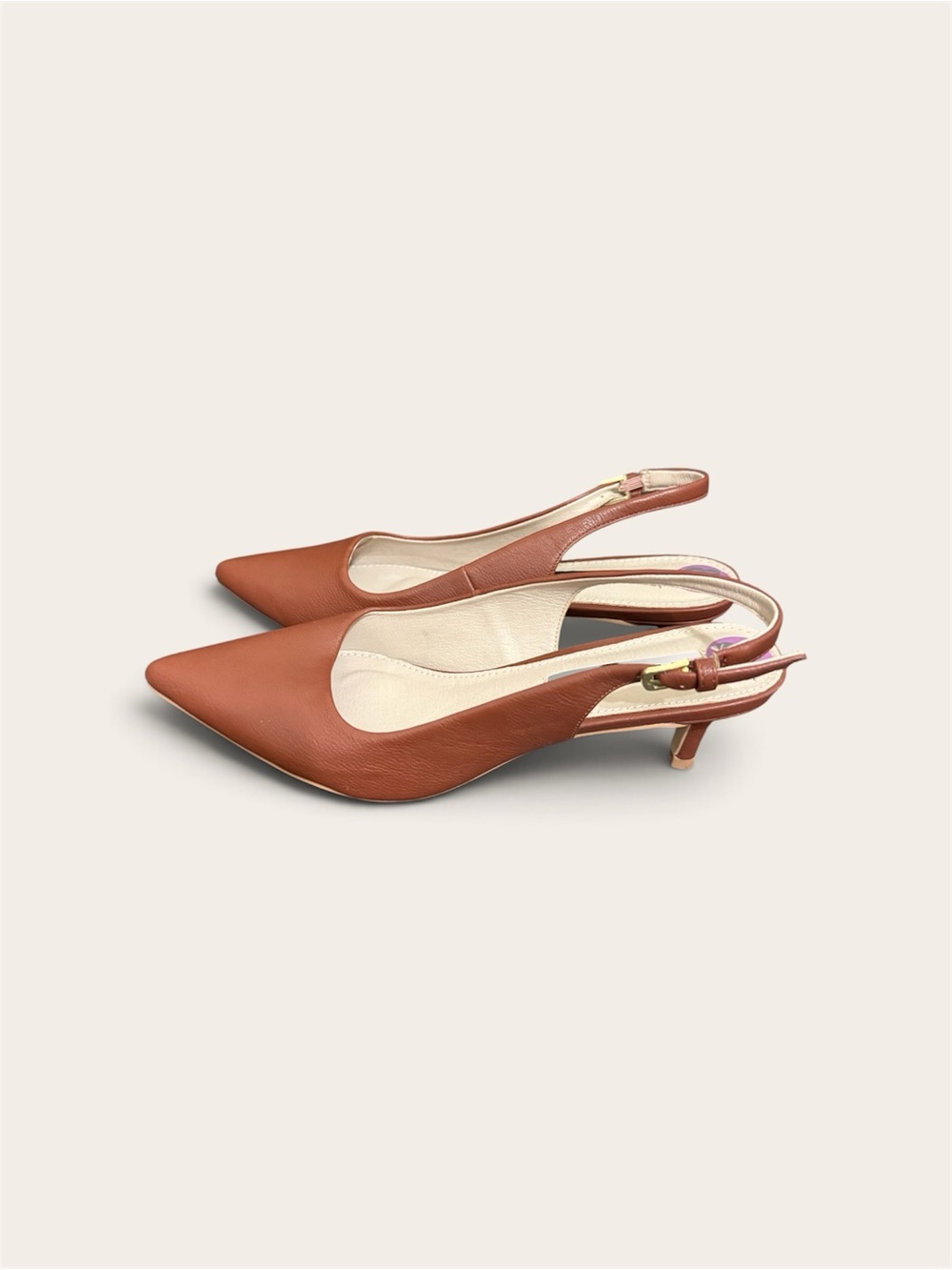 French Connection NWT Size 8M Slingback Kitten Heels in Brown Faux Leather